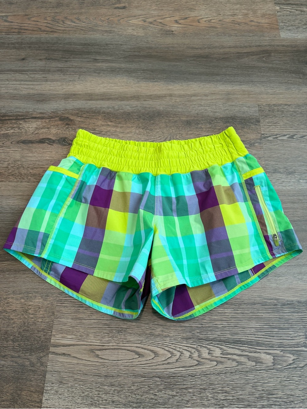 Lululemon Tracker Shorts Foxy Plaid Lime Potion Purple Size 10 Vintage Running